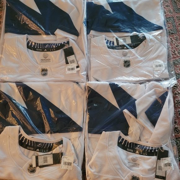 Tampa Bay Lightning 2022 Stadium Series Jersey DEADSTOCK Size 52 - Picture 4 of 4